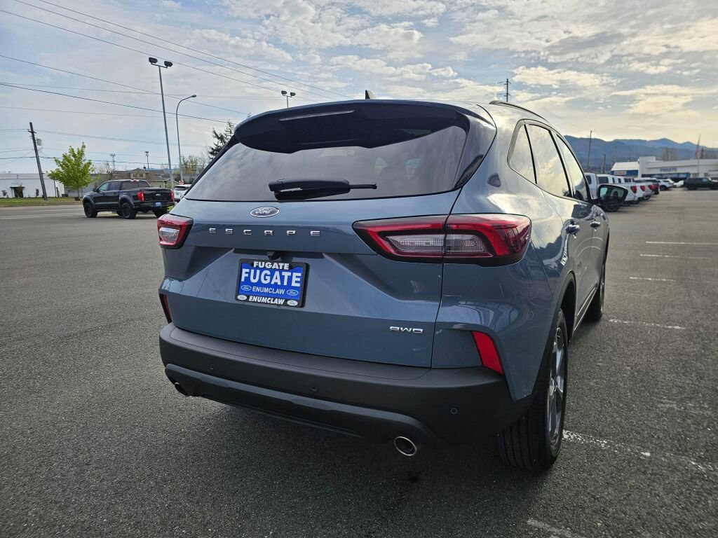 Certified 2025 Ford Escape ST-Line w/ Tech Pack #1 AWD/4WD image 7