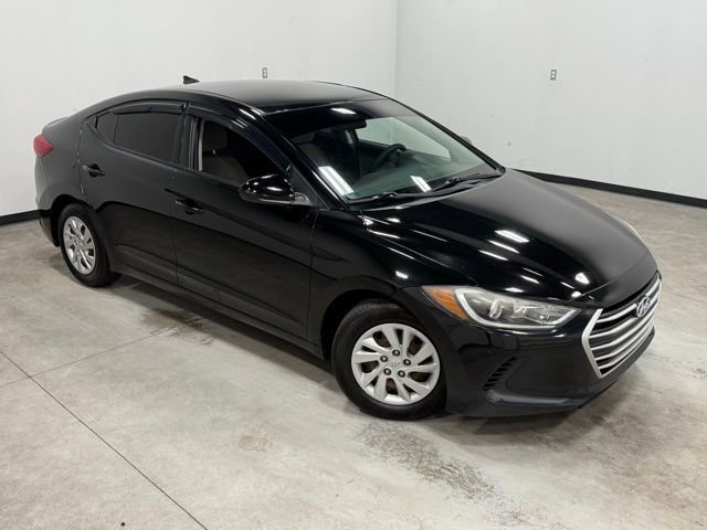 Used 2017 Hyundai Elantra SE image 29