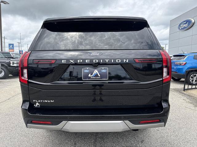 Certified 2025 Ford Expedition Platinum AWD/4WD image 16