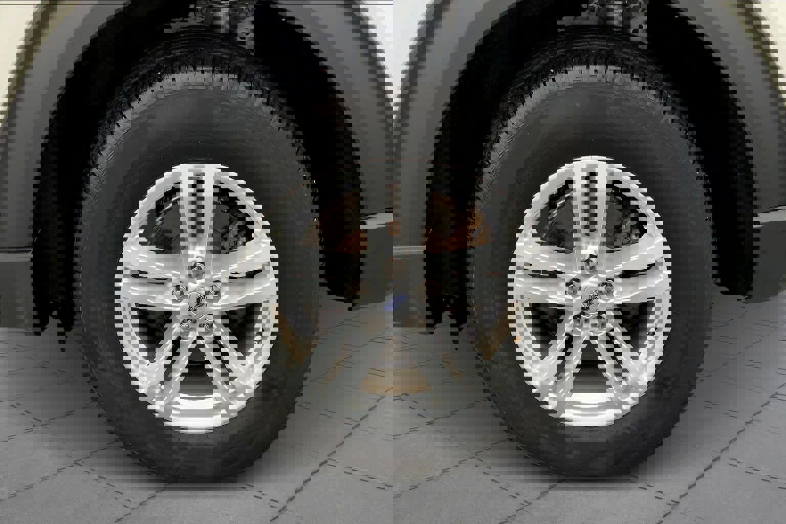 Certified 2022 Ford Explorer XLT w/ Equipment Group 202A image 12