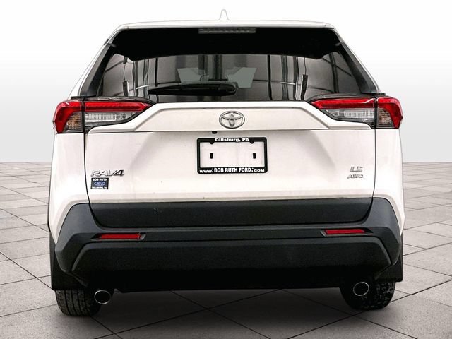 Used 2025 Toyota RAV4 LE AWD/4WD image 4