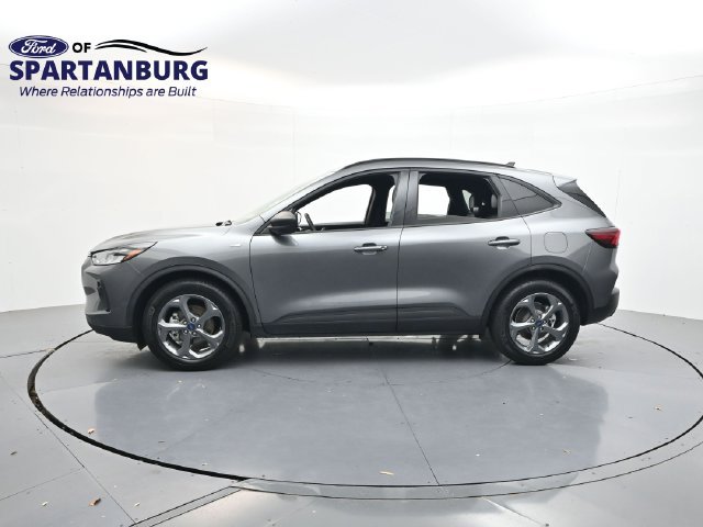 Certified 2025 Ford Escape ST-Line FWD image 4