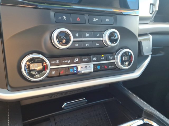 Certified 2024 Ford Expedition Max XLT AWD/4WD image 21