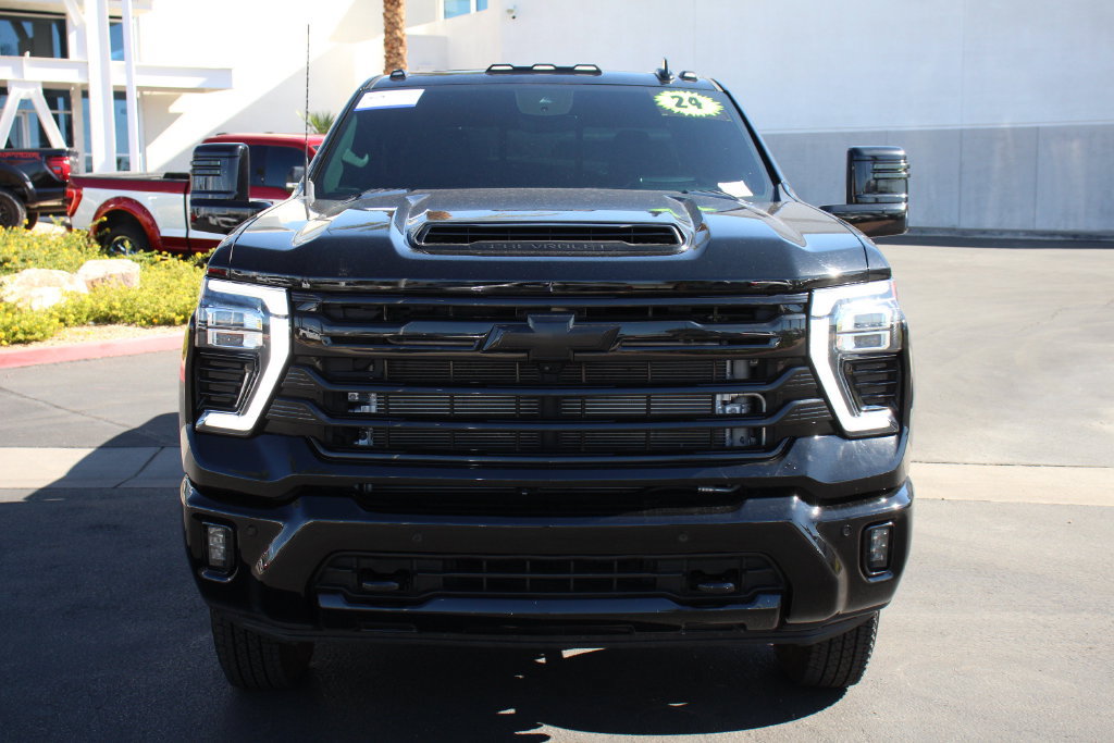 Used 2024 Chevrolet Silverado 3500 High Country w/ High Country Premium Package AWD/4WD image 13