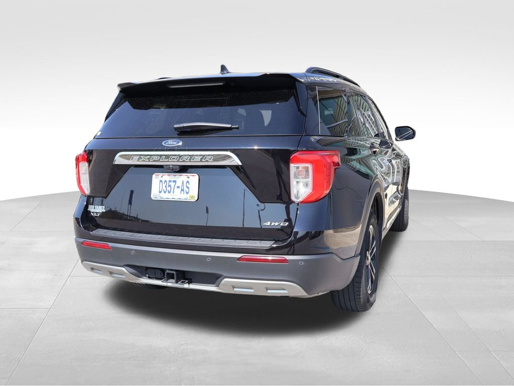 Certified 2021 Ford Explorer XLT w/ Equipment Group 202A AWD/4WD image 16