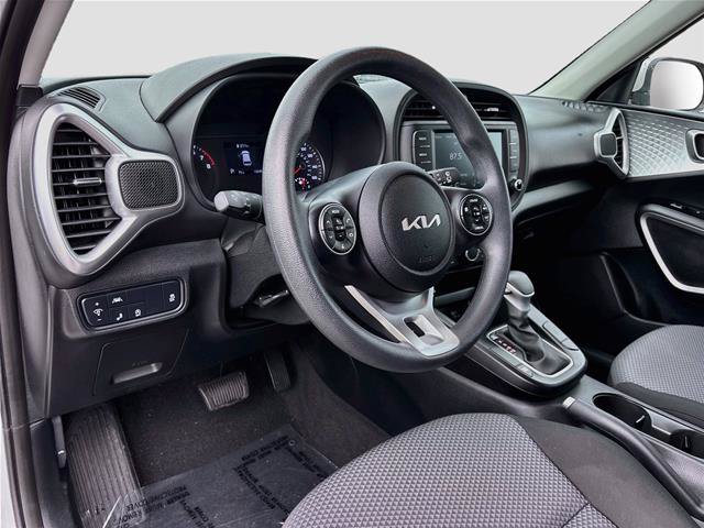 Used 2022 Kia Soul LX w/ Technology Package FWD image 10
