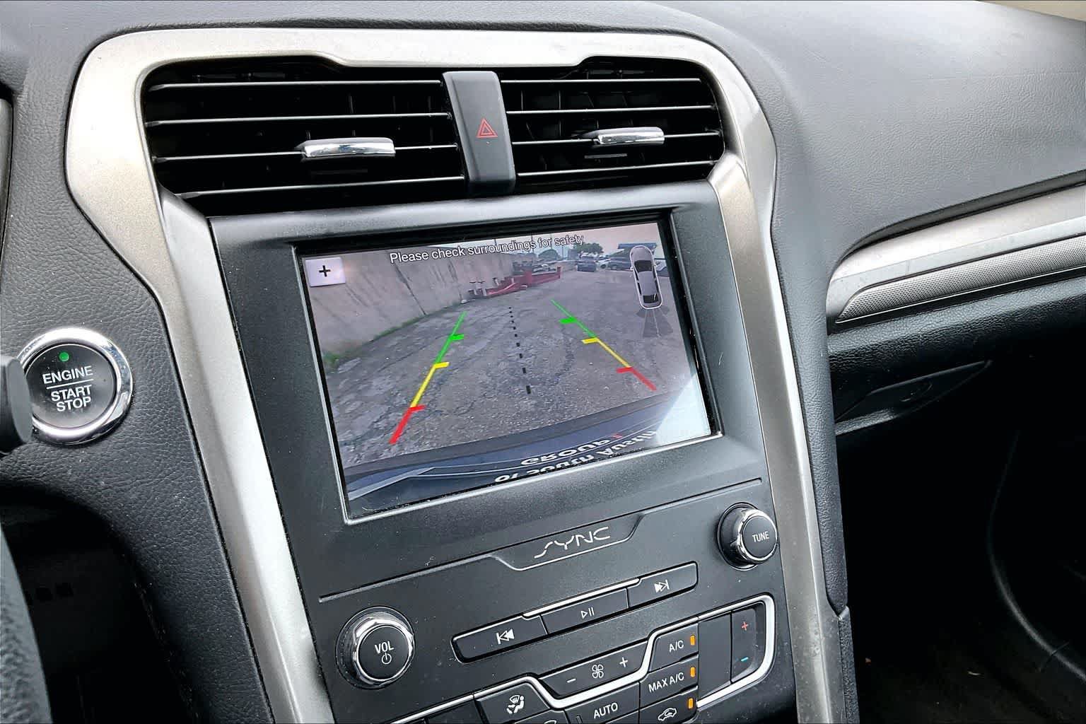 Certified 2019 Ford Fusion SE FWD image 29