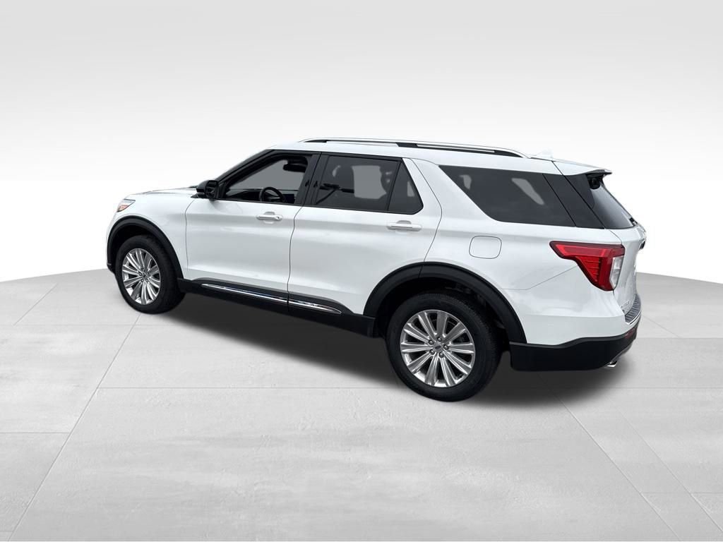Certified 2022 Ford Explorer Limited w/ Hybrid Equipment Group 310A image 6