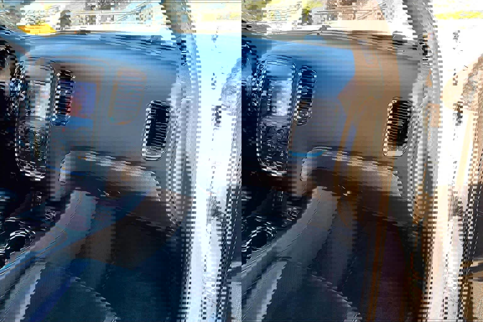 Used 2018 Dodge Durango GT w/ Blacktop Package image 16