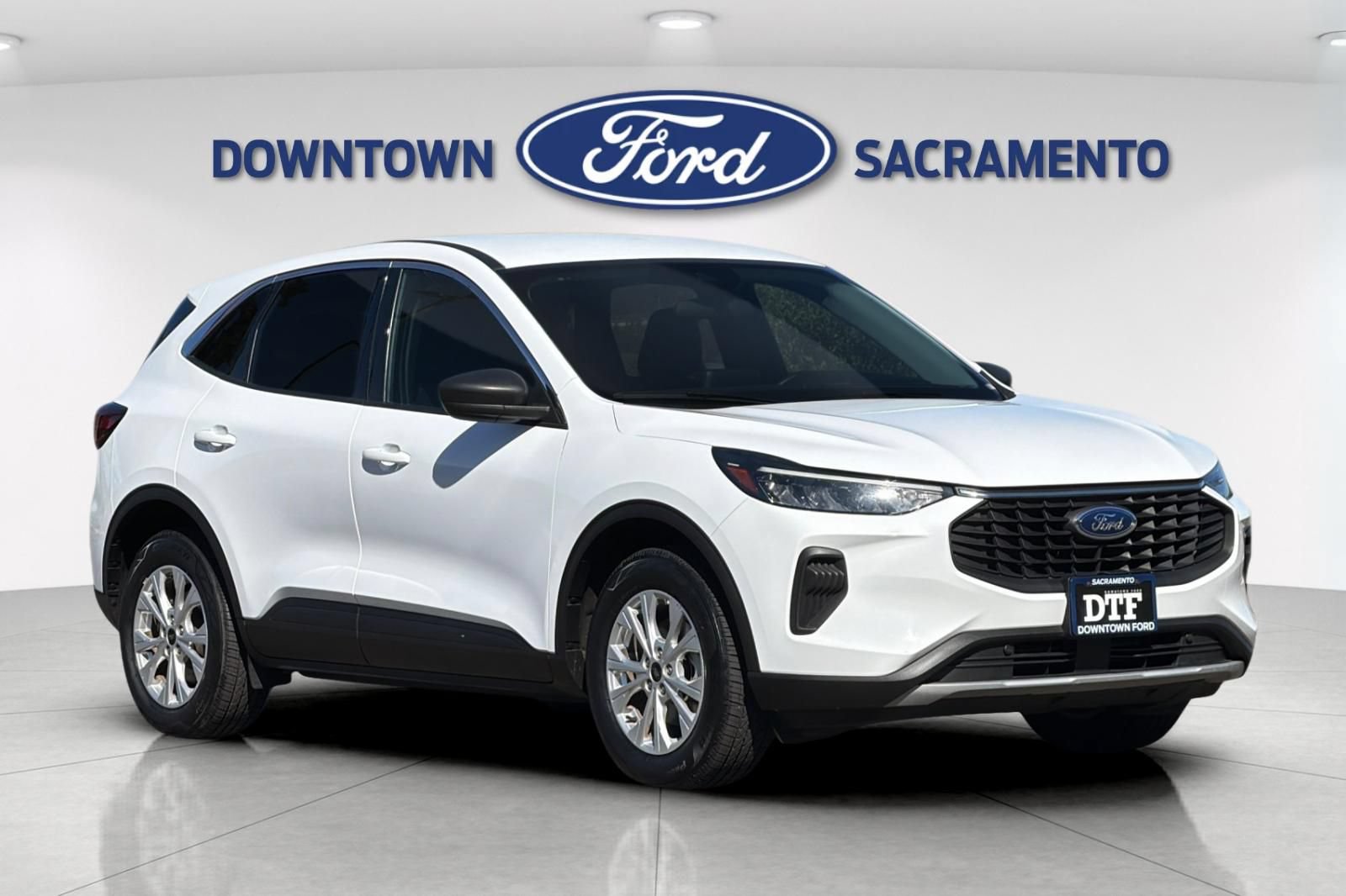 Certified 2024 Ford Escape Active AWD/4WD image 11
