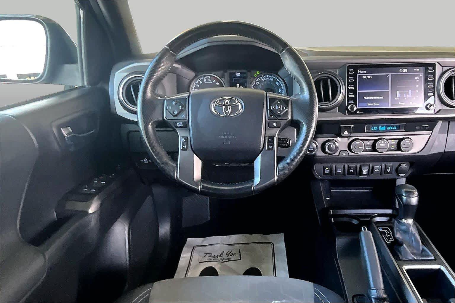 Used 2021 Toyota Tacoma TRD Off-Road w/ Technology Package AWD/4WD image 6