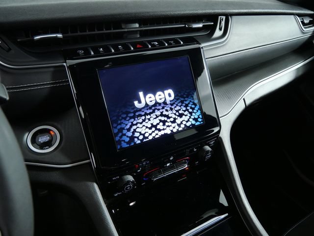 Used 2024 Jeep Grand Cherokee Altitude AWD/4WD image 18