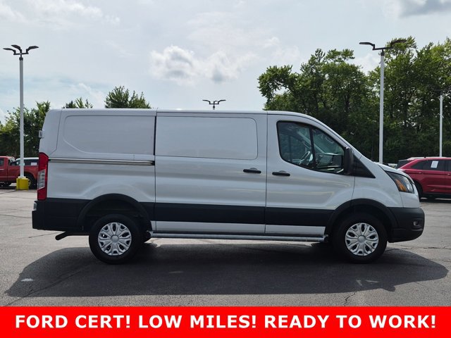 Certified 2025 Ford Transit 250 Low Roof w/ Exterior Upgrade Package RWD image 4