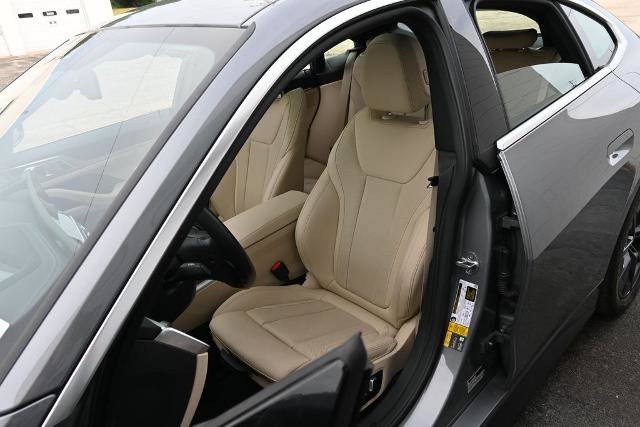 Used 2022 BMW i4 eDrive40 w/ Premium Package RWD image 23