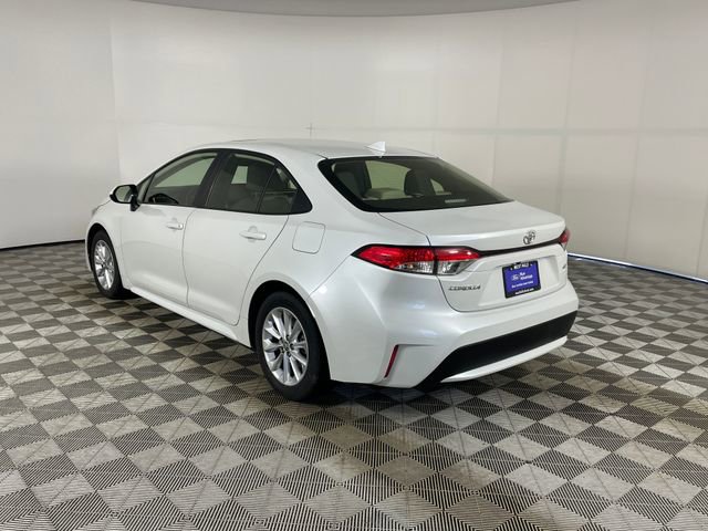 Used 2022 Toyota Corolla LE w/ LE Premium Package image 22