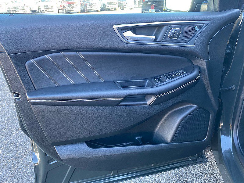 Certified 2022 Ford Edge ST w/ Equipment Group 401A image 24