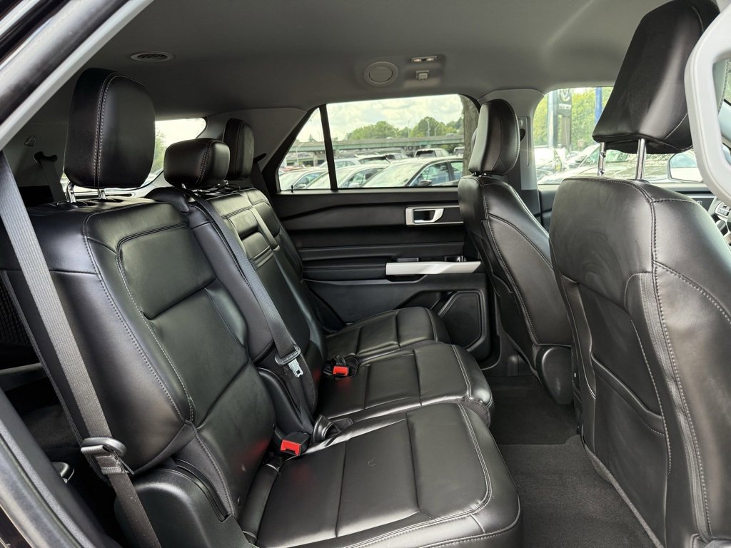 Certified 2022 Ford Explorer XLT w/ Equipment Group 202A image 28