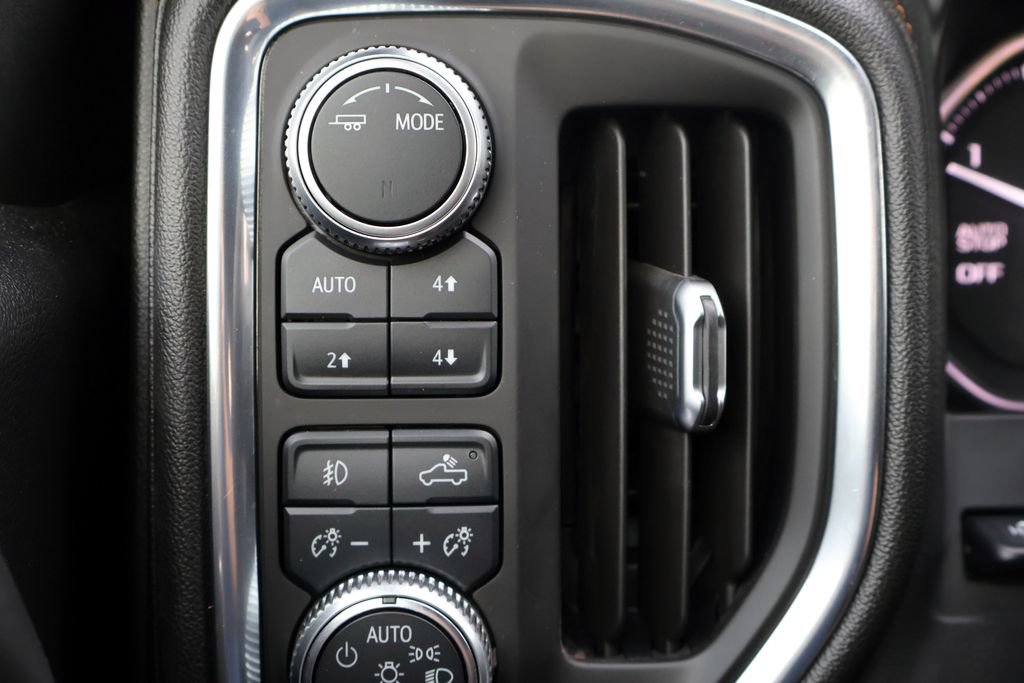 Used 2021 GMC Sierra 1500 AT4 w/ AT4 Premium Package AWD/4WD image 13