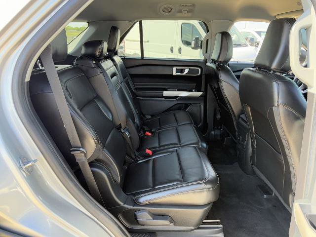 Certified 2022 Ford Explorer XLT w/ Equipment Group 202A image 30
