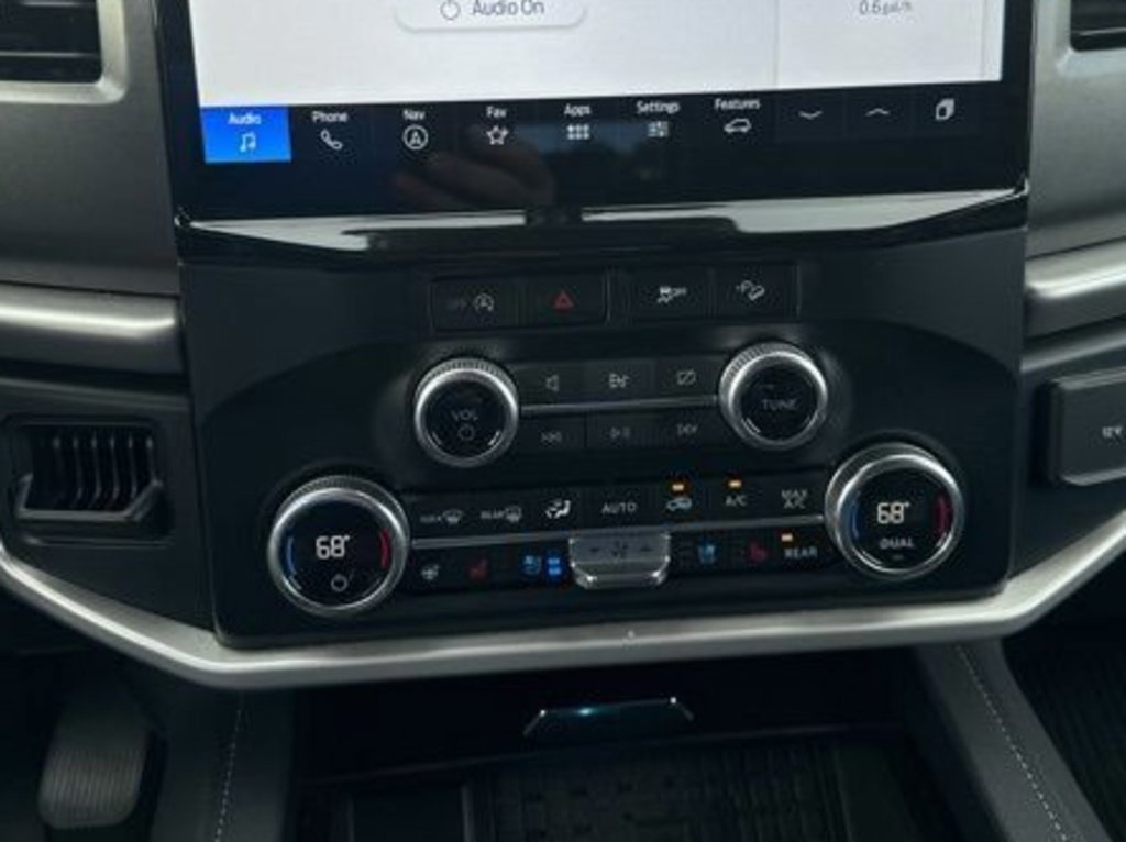 Certified 2024 Ford Expedition Max XLT image 46