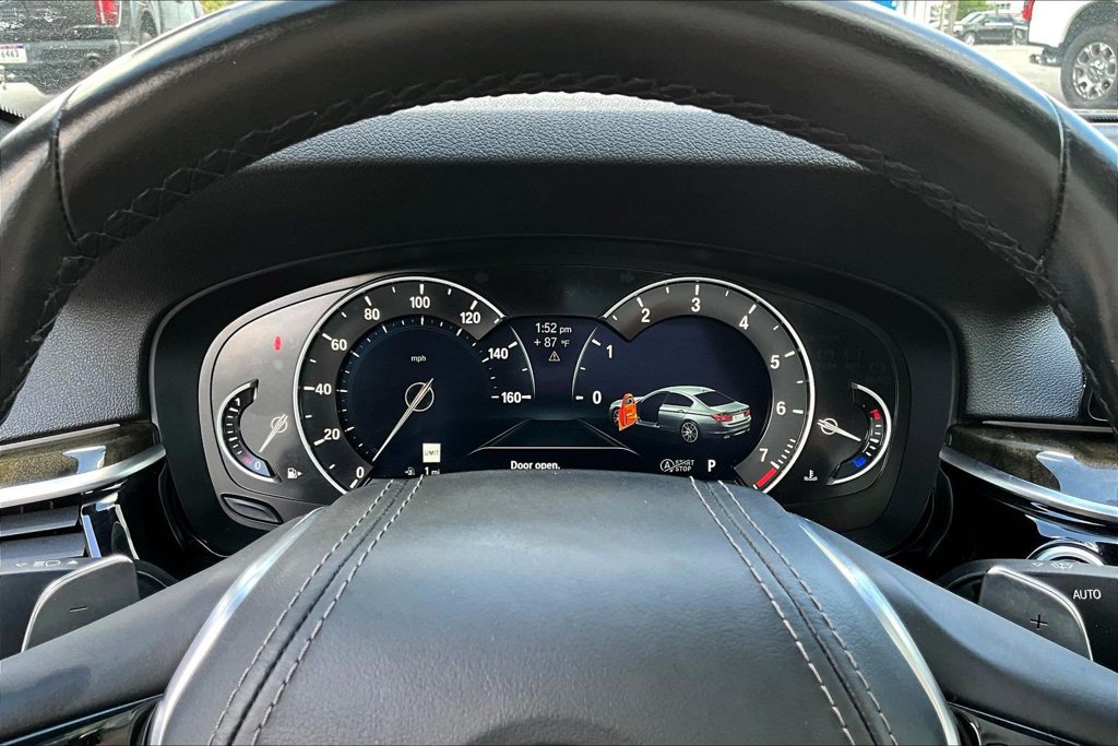 Used 2019 BMW 540i xDrive w/ Convenience Package AWD/4WD image 15