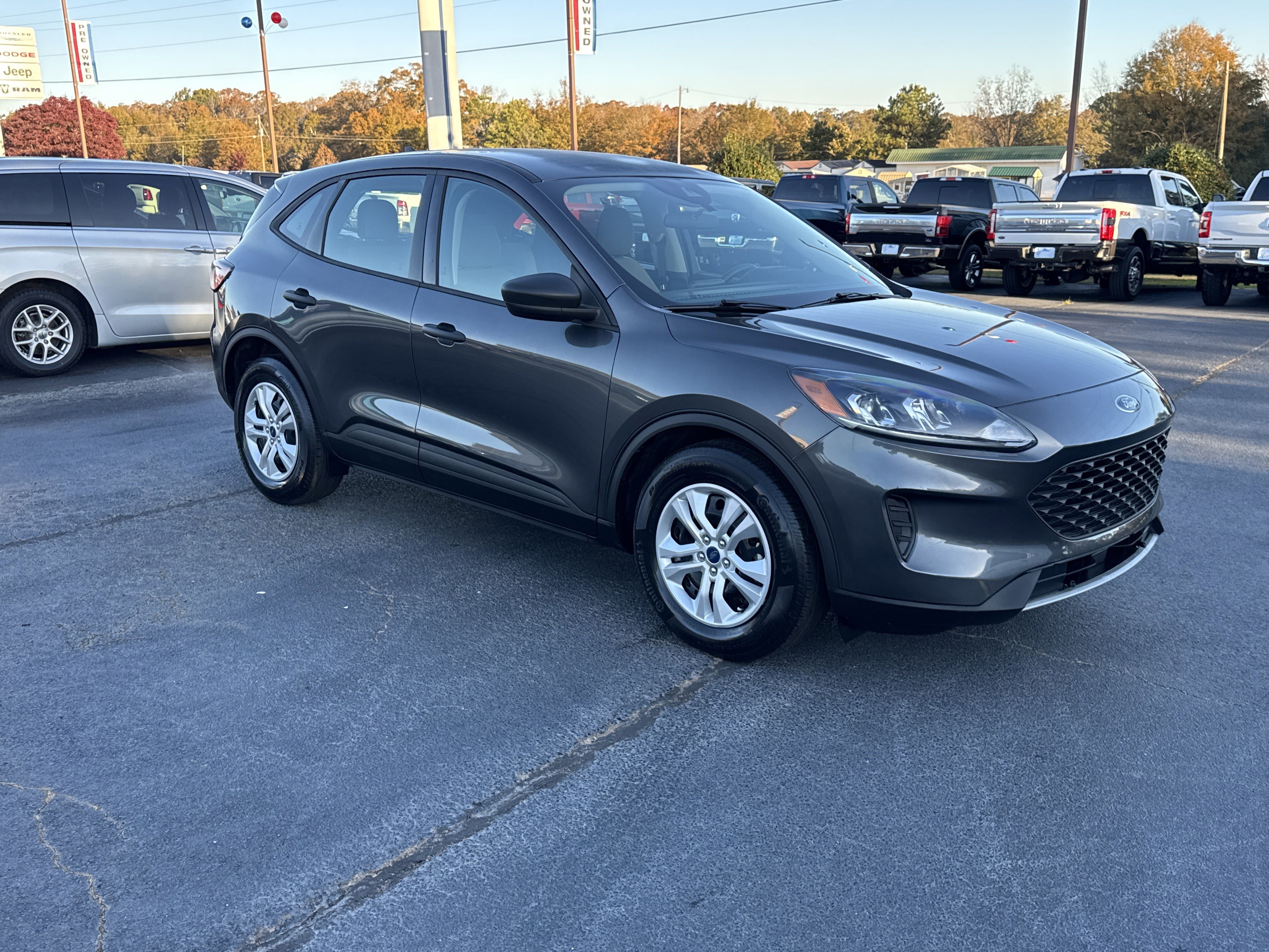 Certified 2020 Ford Escape S image 4