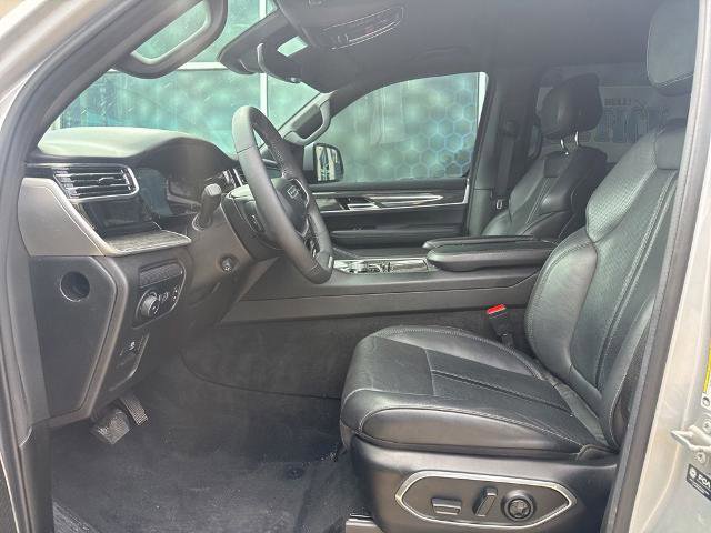 Used 2022 Jeep Wagoneer Series II RWD image 8