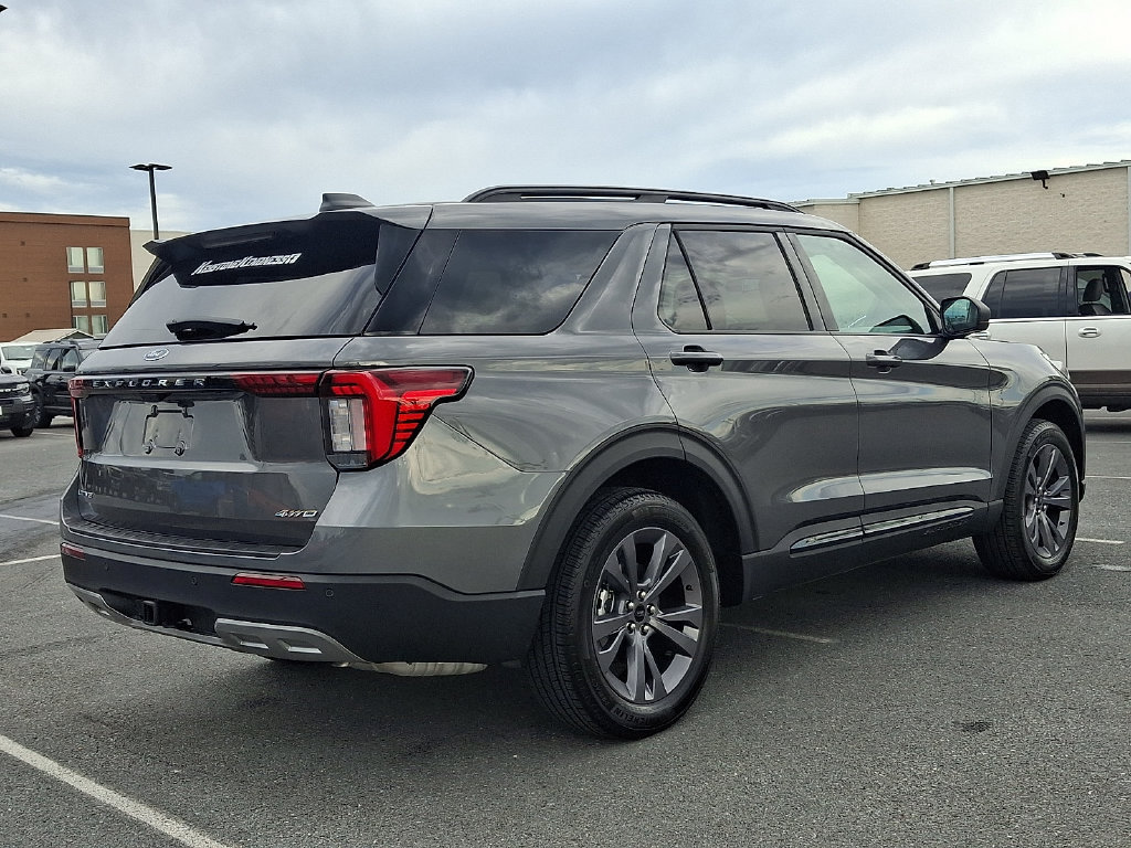 Certified 2026 Ford Explorer Active w/ Active Comfort Package AWD/4WD image 6