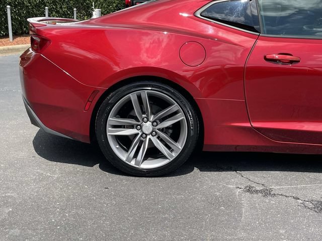 Used 2018 Chevrolet Camaro LT RWD image 34