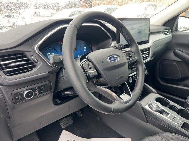 Certified 2023 Ford Escape Platinum w/ Premium Technology Package image 7