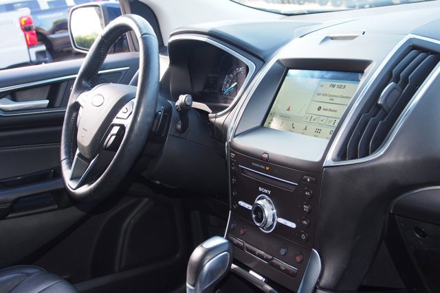 Certified 2017 Ford Edge Titanium w/ Equipment Group 301A image 10