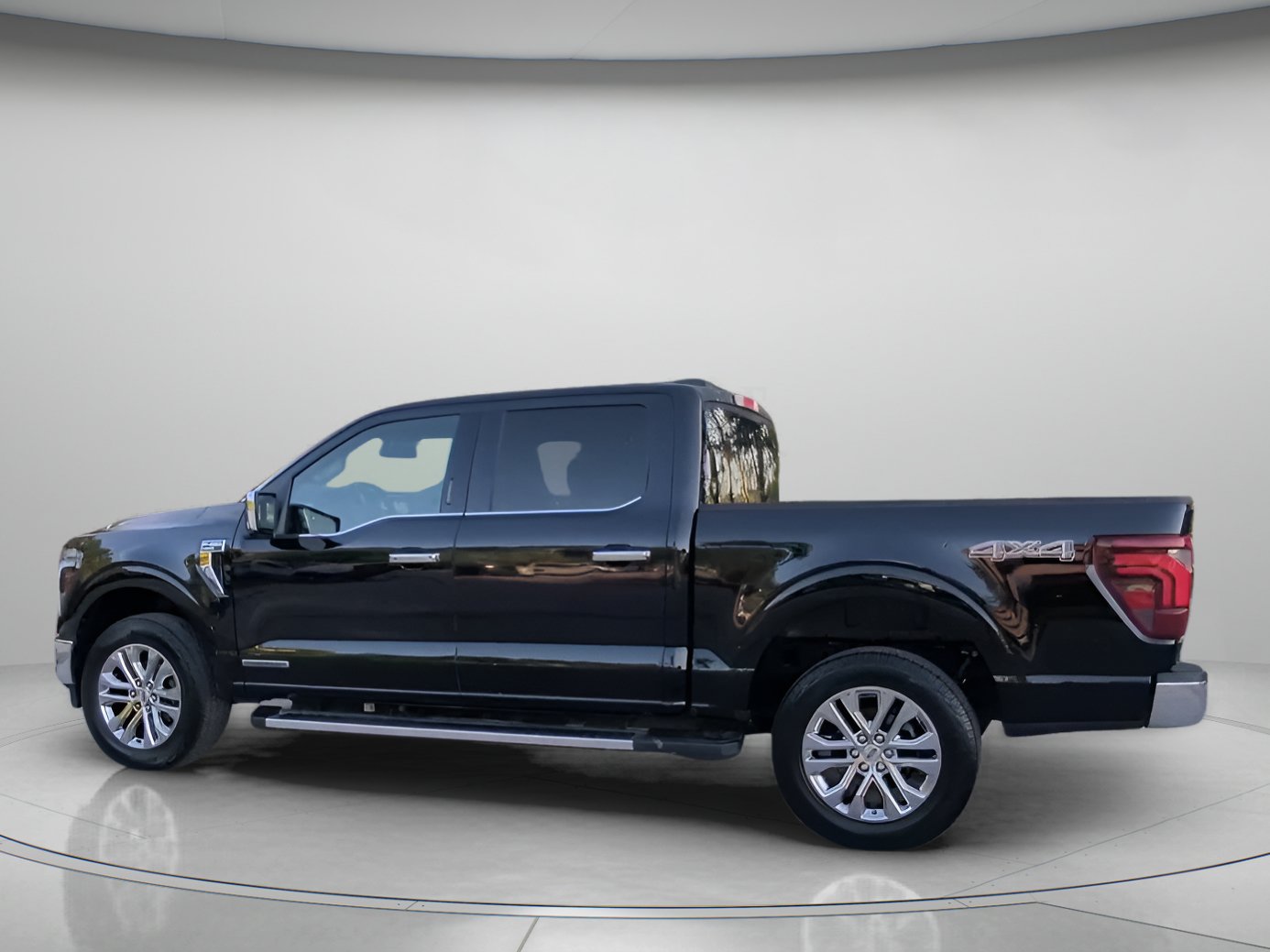 Certified 2024 Ford F150 Lariat w/ Equipment Group 502A High AWD/4WD image 15