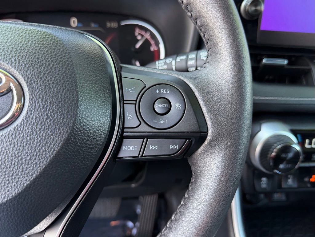 Used 2024 Toyota RAV4 XLE Premium image 23