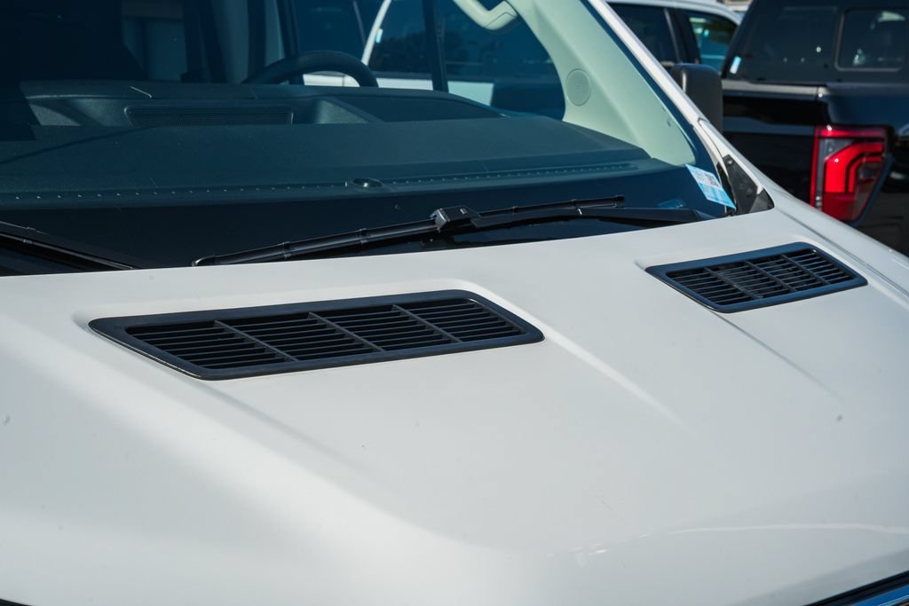 Certified 2025 Ford Transit 250 Low Roof w/ Exterior Upgrade Package RWD image 19
