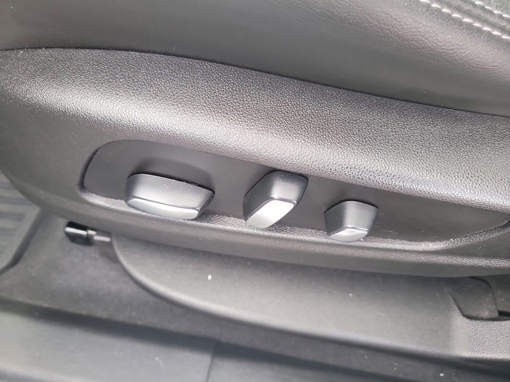 Used 2020 Cadillac XT6 Premium Luxury image 20