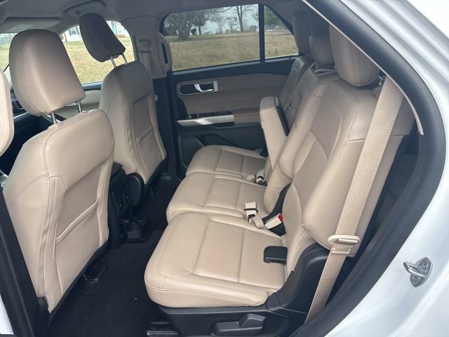 Certified 2024 Ford Explorer XLT w/ Equipment Group 202A image 7