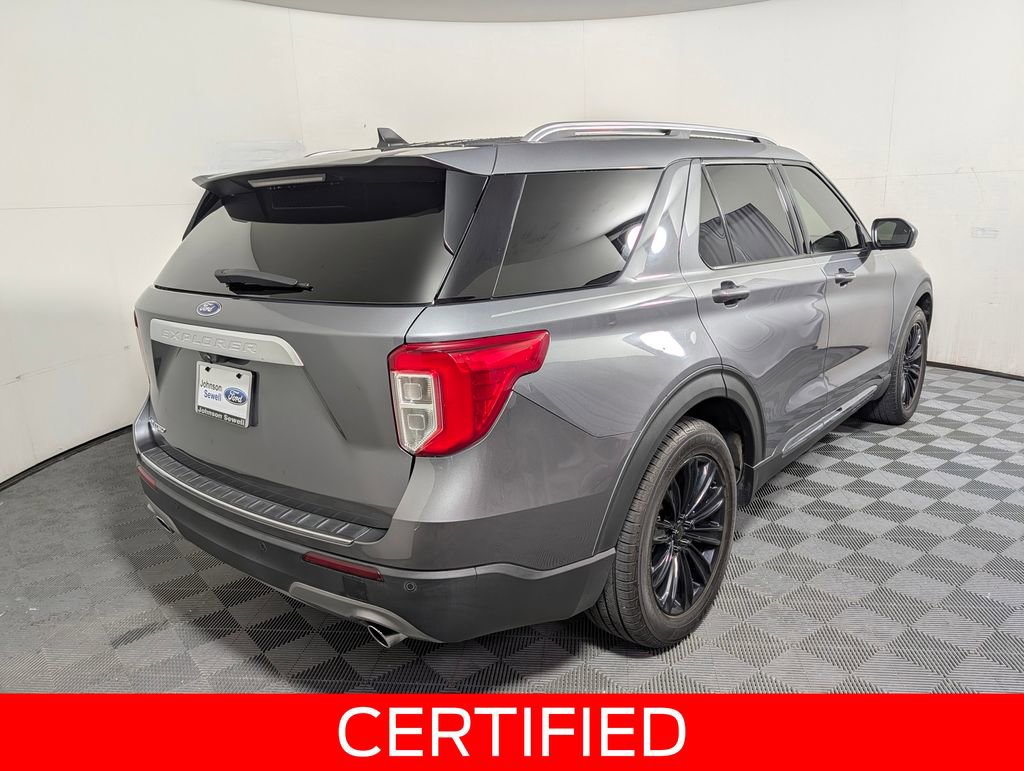 Certified 2022 Ford Explorer Limited RWD image 2
