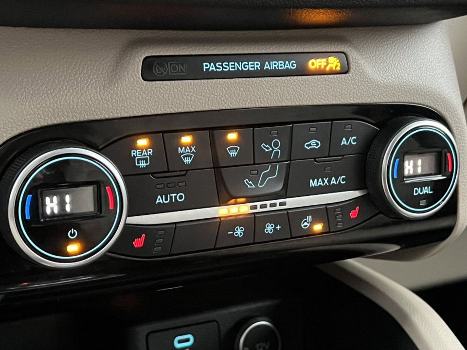 Certified 2021 Ford Escape SEL w/ Technology Package image 26