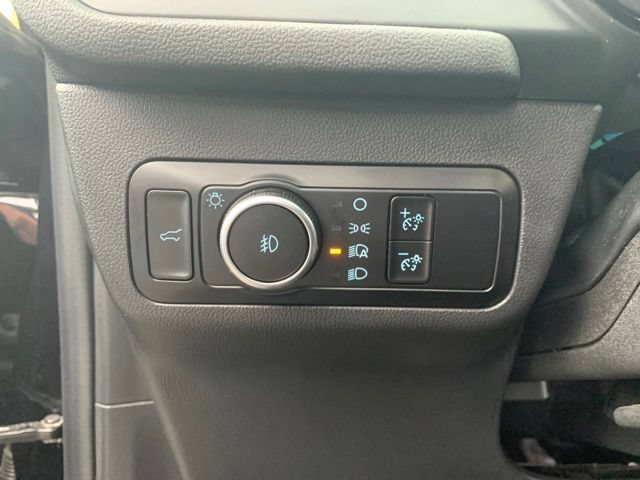 Certified 2025 Ford Escape ST-Line Select AWD/4WD image 24