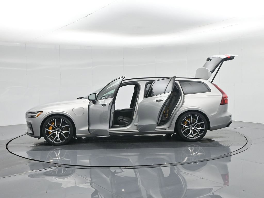 Used 2024 Volvo V60 T8 Polestar w/ Protection Package Premier image 42