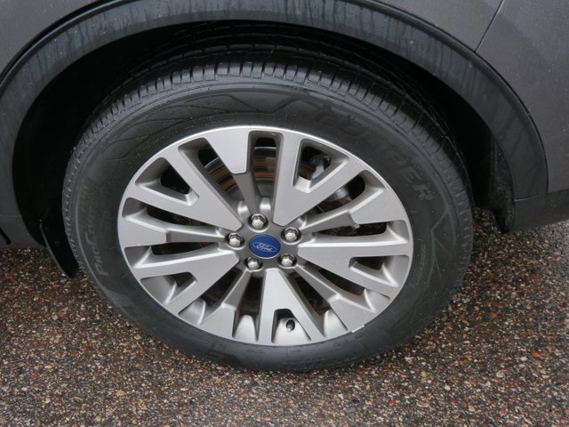 Certified 2022 Ford Escape Titanium image 8