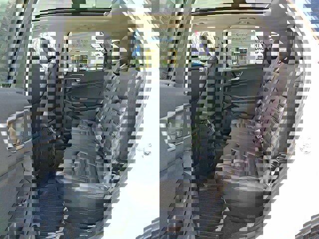 Certified 2022 Ford Edge SEL w/ Convenience Package AWD/4WD image 17