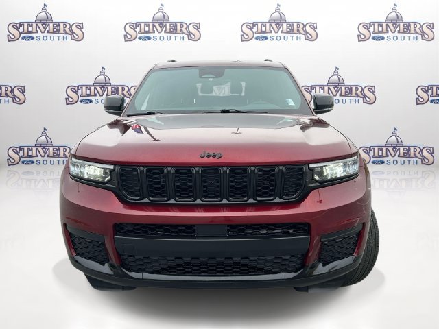 Used 2025 Jeep Grand Cherokee L Altitude RWD image 8