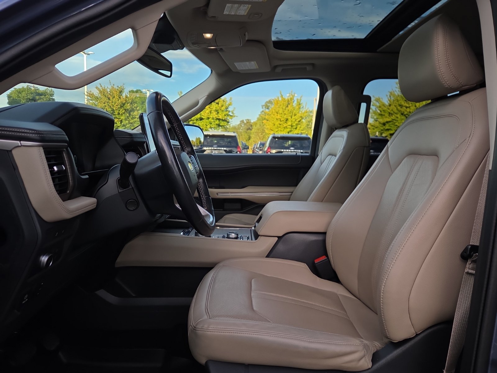 Certified 2022 Ford Expedition Max Limited AWD/4WD image 15