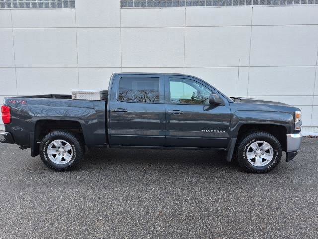 Used 2018 Chevrolet Silverado 1500 LT w/ All Star Edition image 2