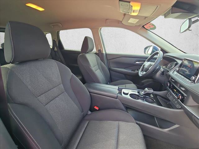 Used 2026 Nissan Rogue SV AWD/4WD image 19
