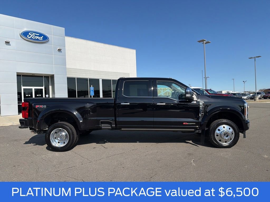 Certified 2025 Ford F450 Platinum w/ Platinum Plus Package image 2