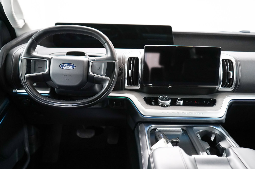 Certified 2025 Ford Expedition Max Platinum AWD/4WD image 13
