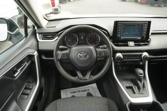 Used 2022 Toyota RAV4 XLE FWD image 21