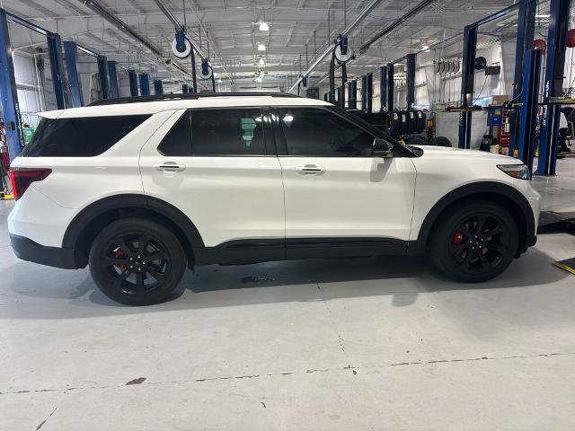 Certified 2023 Ford Explorer ST w/ Equipment Group 401A AWD/4WD image 4